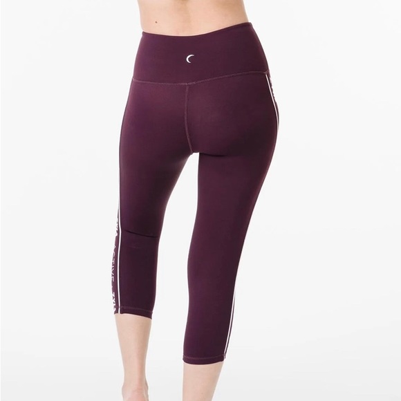 Zyia Active Wear Plum Logo Stripe Light n Tight Hi-rise Crop 17" size 14-16 - Picture 2 of 7
